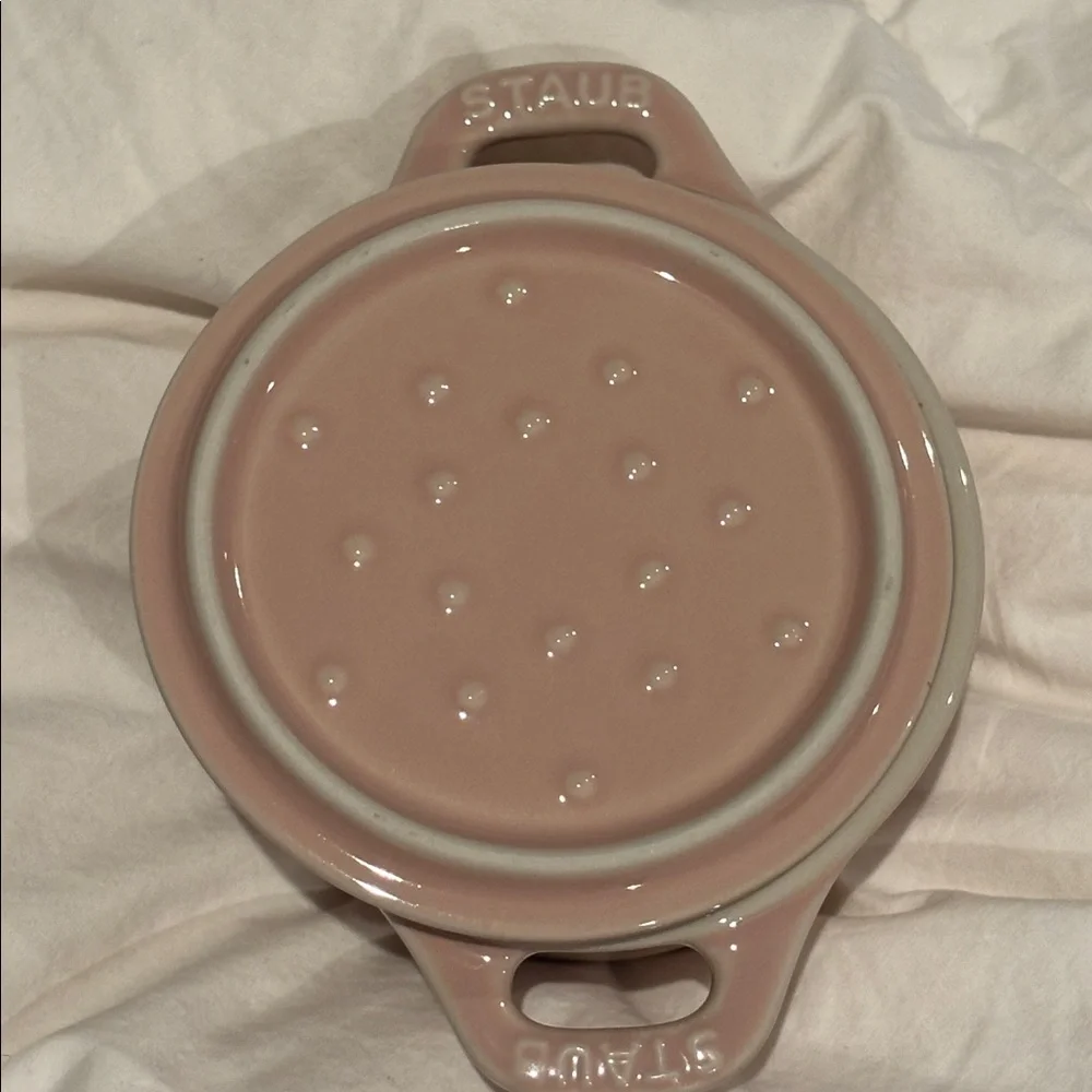 NWT Staub ceramic round mini cocotte- light pink